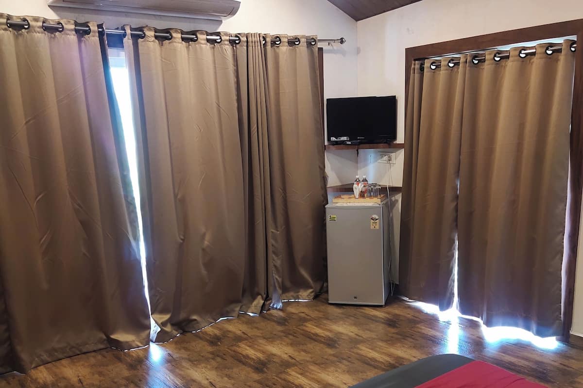 Superior Villa | Desk, free WiFi