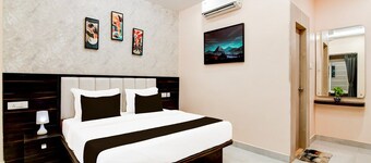 Super Townhouse OAK Sayhallo Sincity