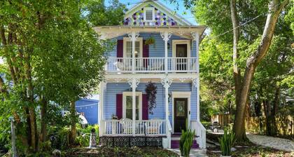 Periwinkle Perch - Home for 4