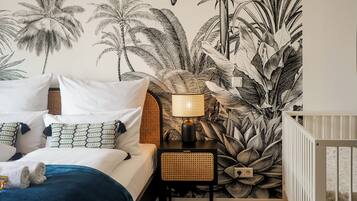 Superior Apartment | Iron/ironing board, free WiFi