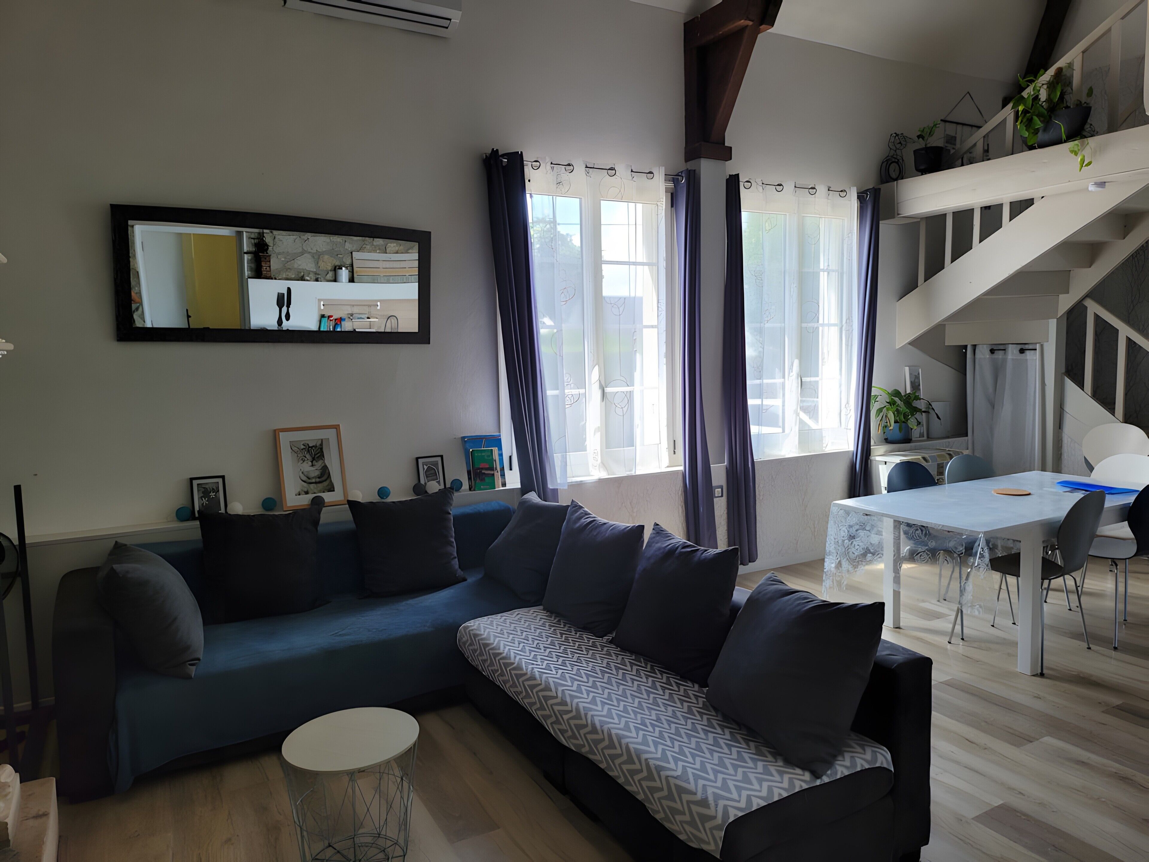 TV, fireplace, DVD player, stereo