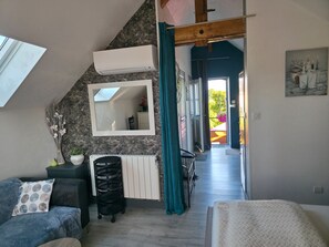1 室のベッドルーム、アイロン / アイロン台、WiFi、ベッドシーツ