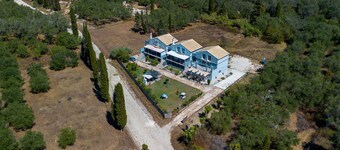 Apartment 'Starry Sky Luxury  6' with Shared Terrace, Wi-Fi and Air Conditioning