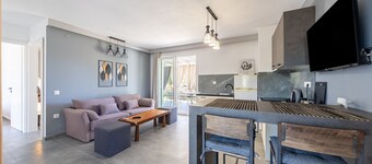 Apartment 'Starry Sky Luxury 6' with Shared Terrace, Wi-Fi and Air Conditioning