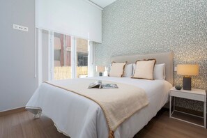 2 quartos, ferros/tábuas de passar roupa, Wi-Fi, roupa de cama
