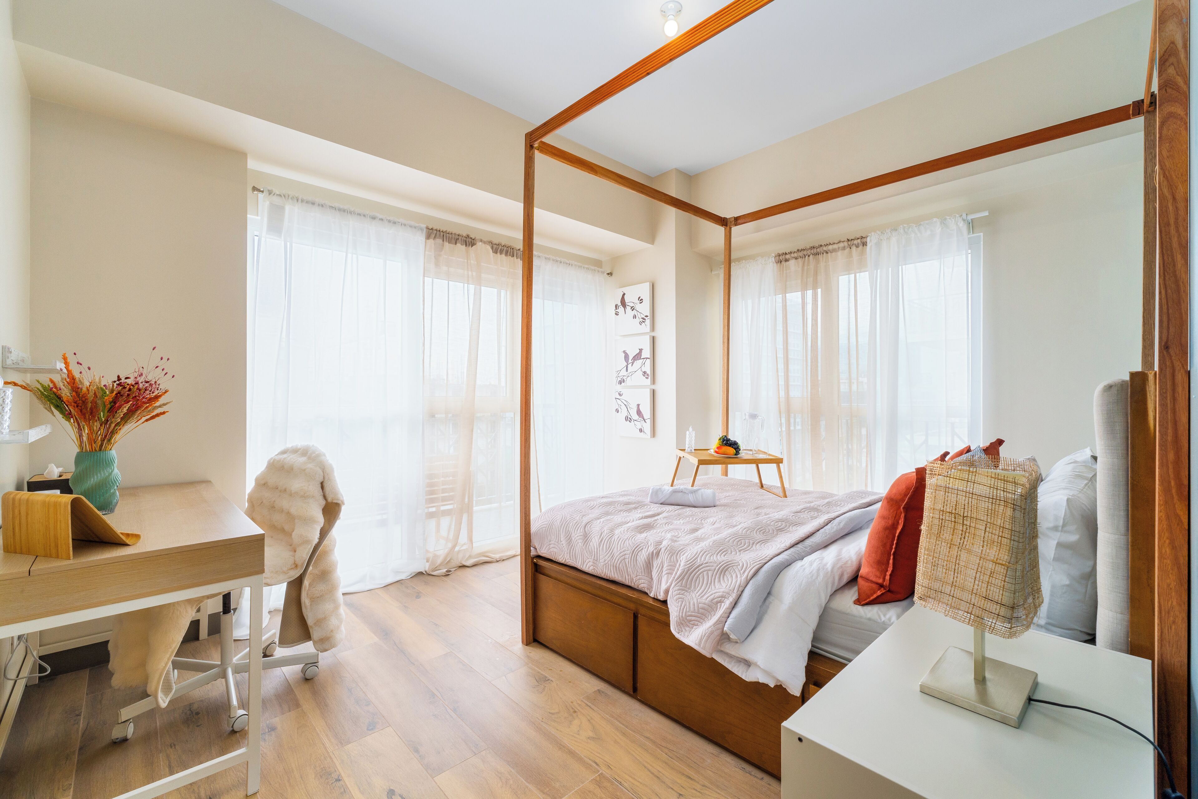 4 bedrooms, iron/ironing board, WiFi