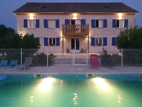 Piscine extérieure