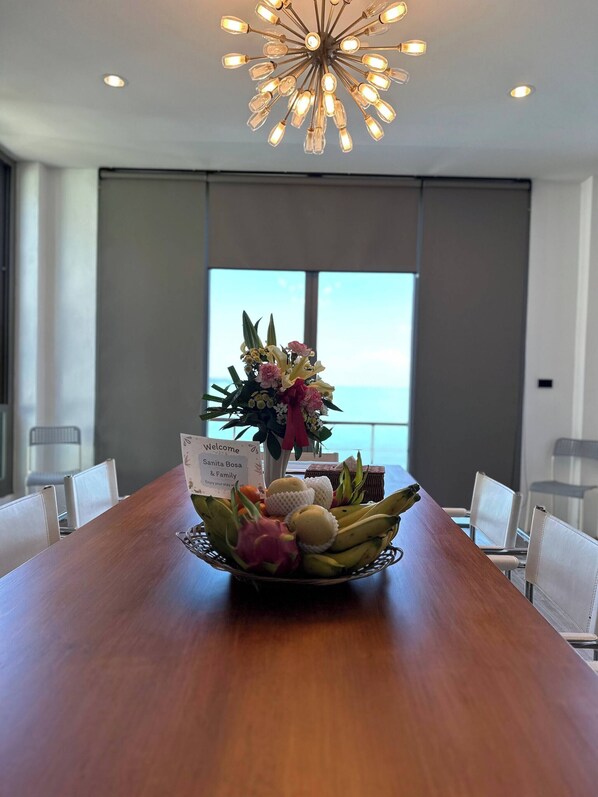 Villa, 4 Bedrooms, Smoking, Private Pool | Dining room