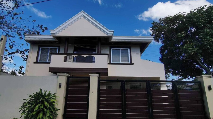 Cozy 3br Home Entry to Cwc, Pili Golf, Naga, Bicol