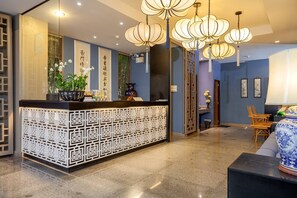 Shared Dormitory, 1 Bedroom, Accessible, Smoking | Lobby