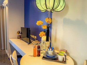 Shared Dormitory, 1 Bedroom, Accessible, Smoking | Dining room