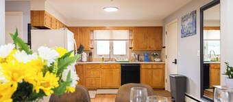 17 - 4BR Randolph - Cozy Single House