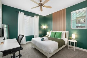 1 bedroom, in-room safe, desk, iron/ironing board - Cozy Green 1BR Retreat Pool, Hot Tub & Near ASU & Mill Ave (Tempe)