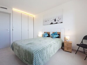 2 habitaciones, tabla de planchar con plancha y wifi gratis 