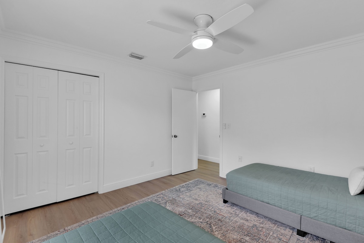 Photo 34 of Charming 3-bedroom house in lovely Naples with AC, Pool and Pet Friendly