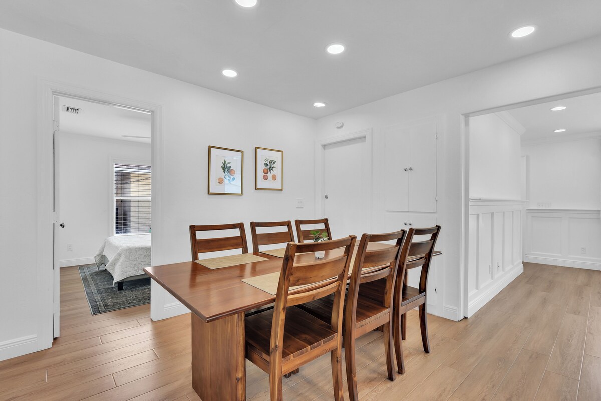 Photo 11 of Charming 3-bedroom house in lovely Naples with AC, Pool and Pet Friendly