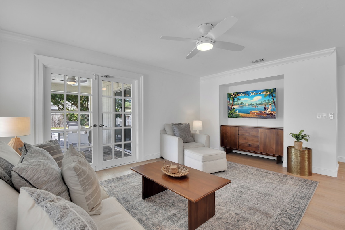 Photo 24 of Charming 3-bedroom house in lovely Naples with AC, Pool and Pet Friendly