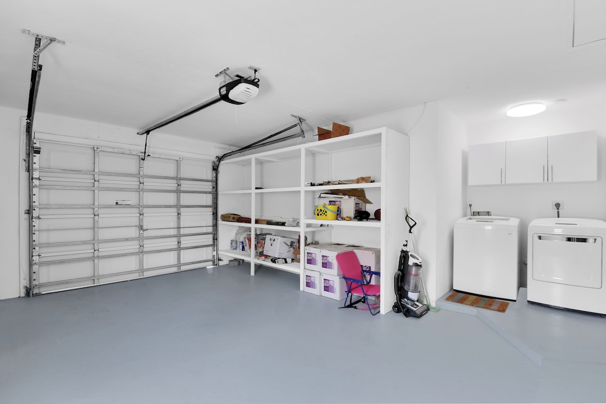 Photo 29 of Charming 3-bedroom house in lovely Naples with AC, Pool and Pet Friendly