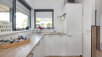 Kühlschrank, Ofen, Herdplatte, Geschirrspüler