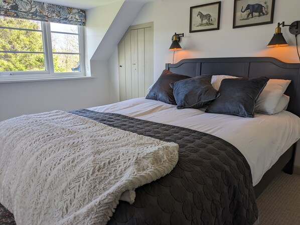 3 Schlafzimmer, Bügeleisen/Bügelbrett, WLAN, Bettwäsche