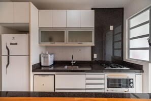 Departamento básico | Cocina privada