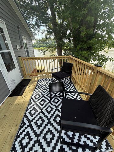 Dave’s River House