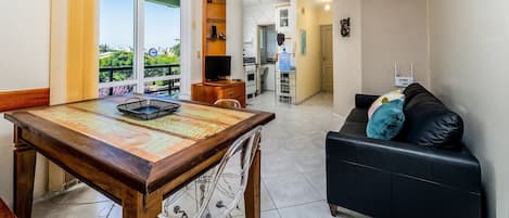 Apartemen Basic | Area keluarga