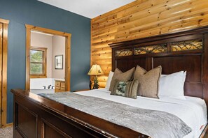 7 slaapkamers, een strijkplank/strijkijzer, reisbedje, wifi