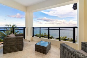 Property grounds - Panoramic Cliffside Luxe Villa (Tower Isle)