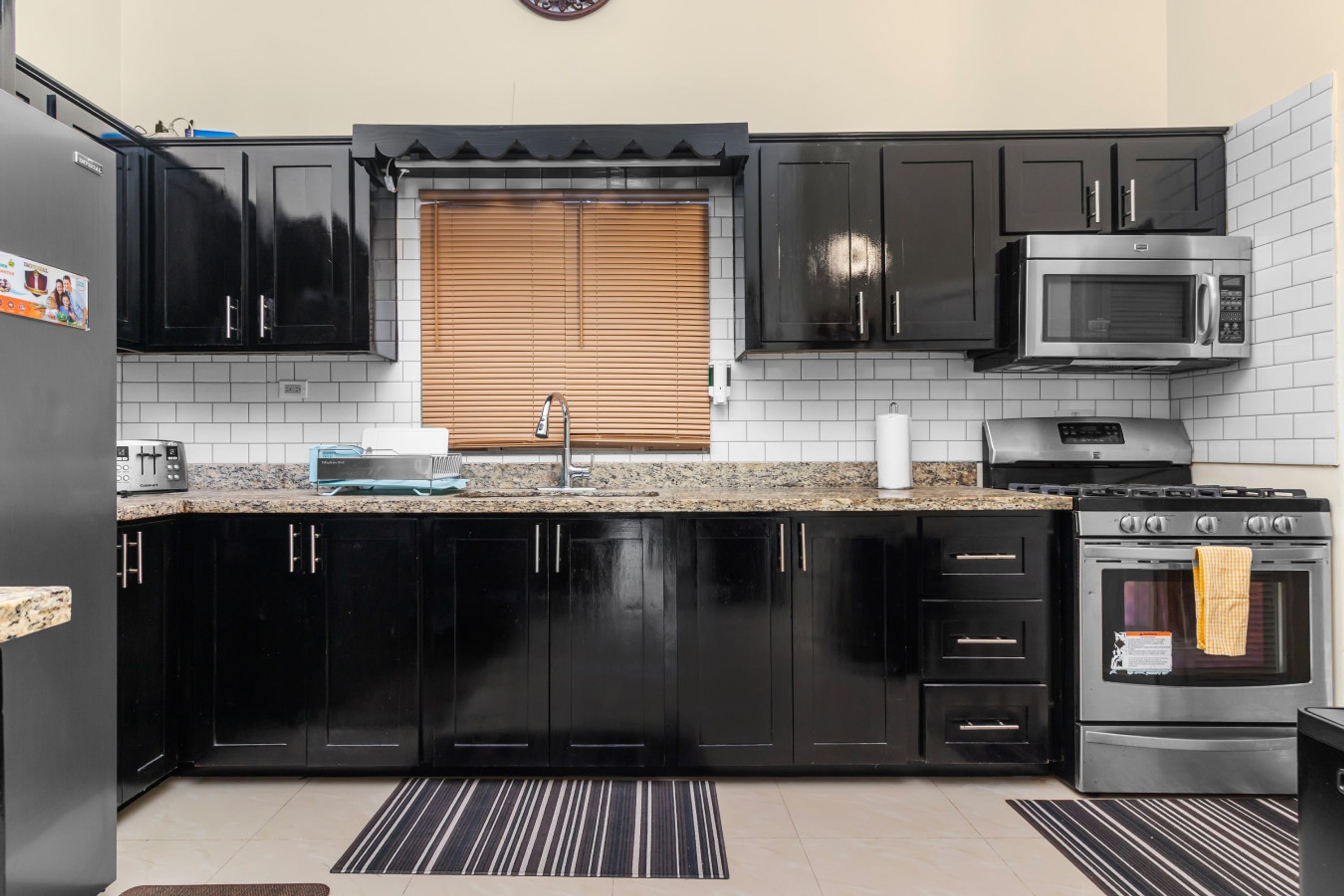 Cookware/dishes/utensils