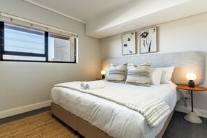 1 chambre, coffres-forts dans les chambres, fer et planche à repasser