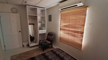 1 camera, ferro/asse da stiro, Wi-Fi, lenzuola