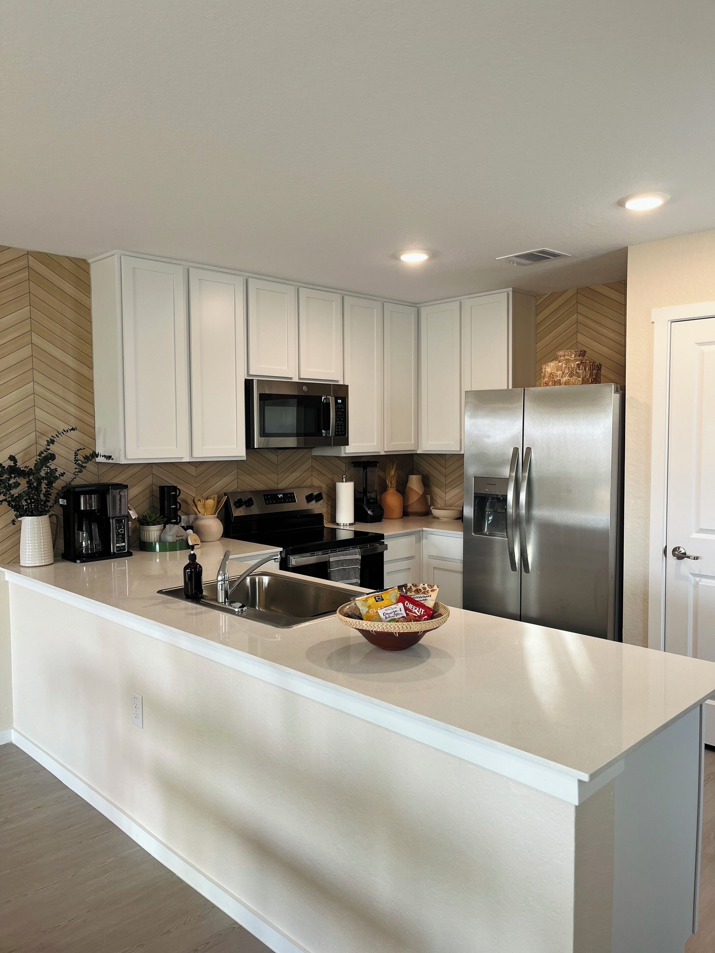 Microwave, oven, stovetop, dishwasher