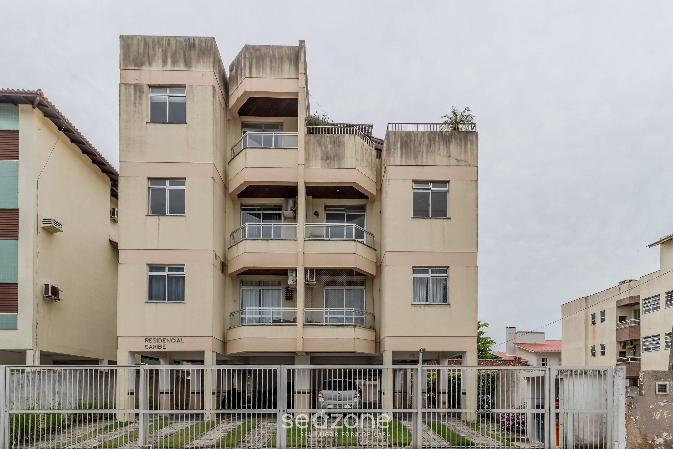 Basic Apartment | Exterior