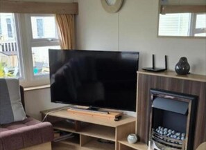 Fireplace - 3 Bedroom With Decking Lyons Robin Hood Rhyl (Rhyl)