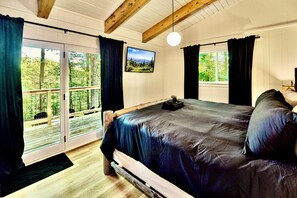 4 soverom, strykejern/-brett, reiseseng for barn og wi-fi (inkludert)