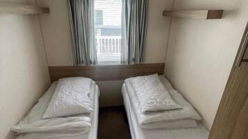 Iron/ironing board, free WiFi