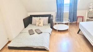 1 habitación, wifi gratis y ropa de cama