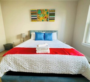 2 bedrooms, iron/ironing board, WiFi, bed sheets