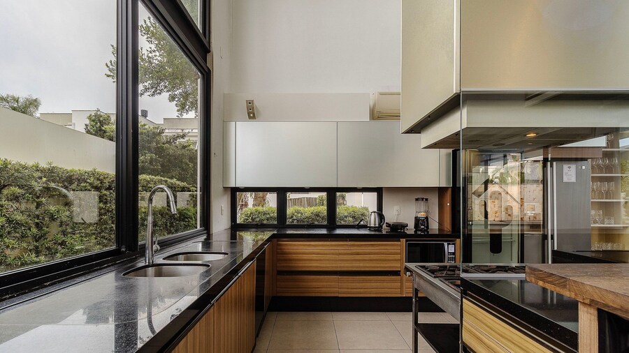 House w/ pool 5BR near Jurerê Beach RCA26