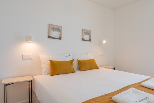 2 Schlafzimmer, Bügeleisen/Bügelbrett, kostenloses WLAN, Bettwäsche