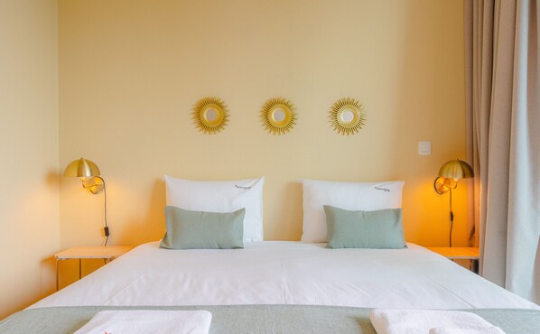 2 chambres, fer et planche à repasser, Wi-Fi gratuit, draps fournis