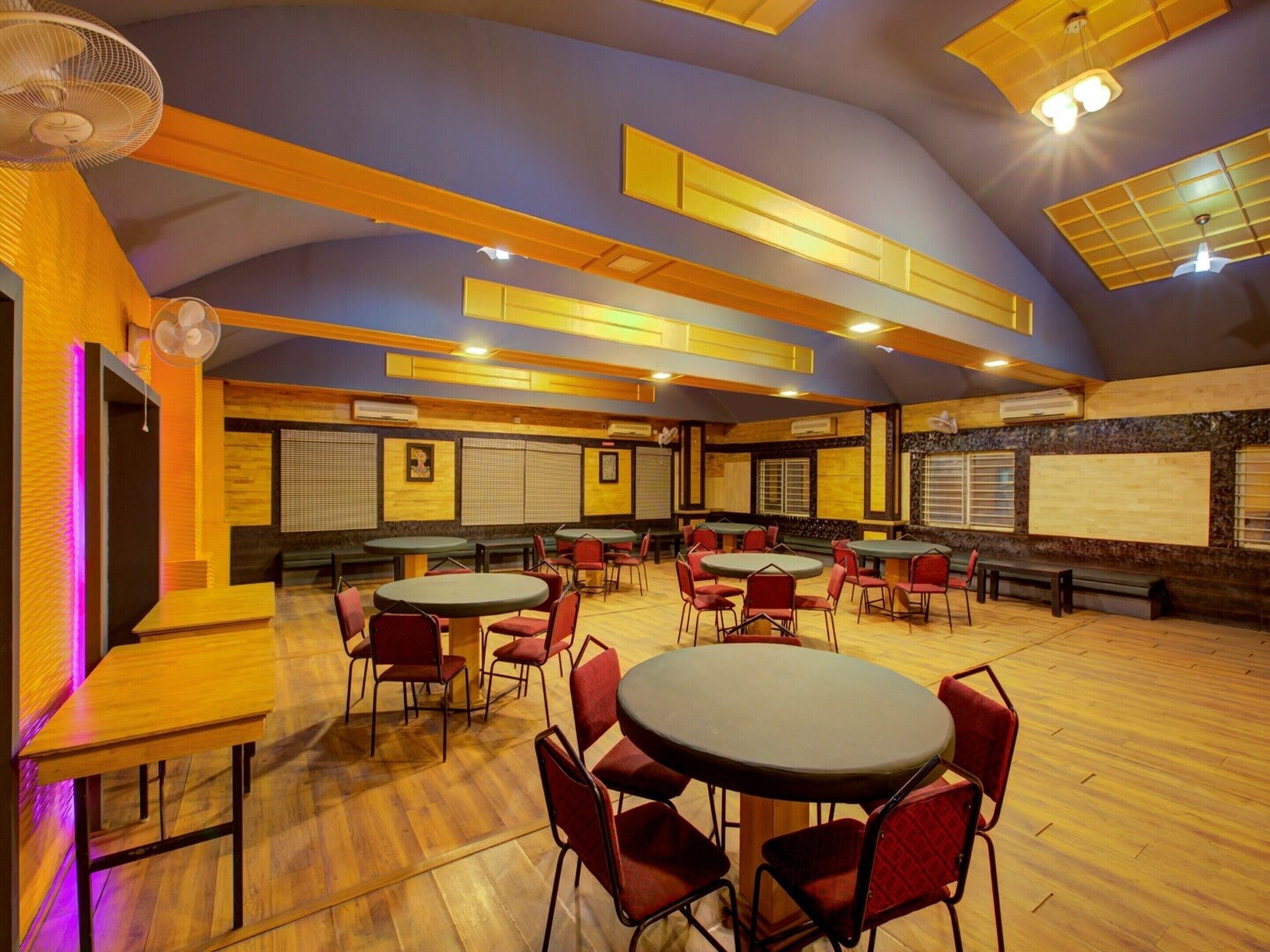 House | Tempat makan