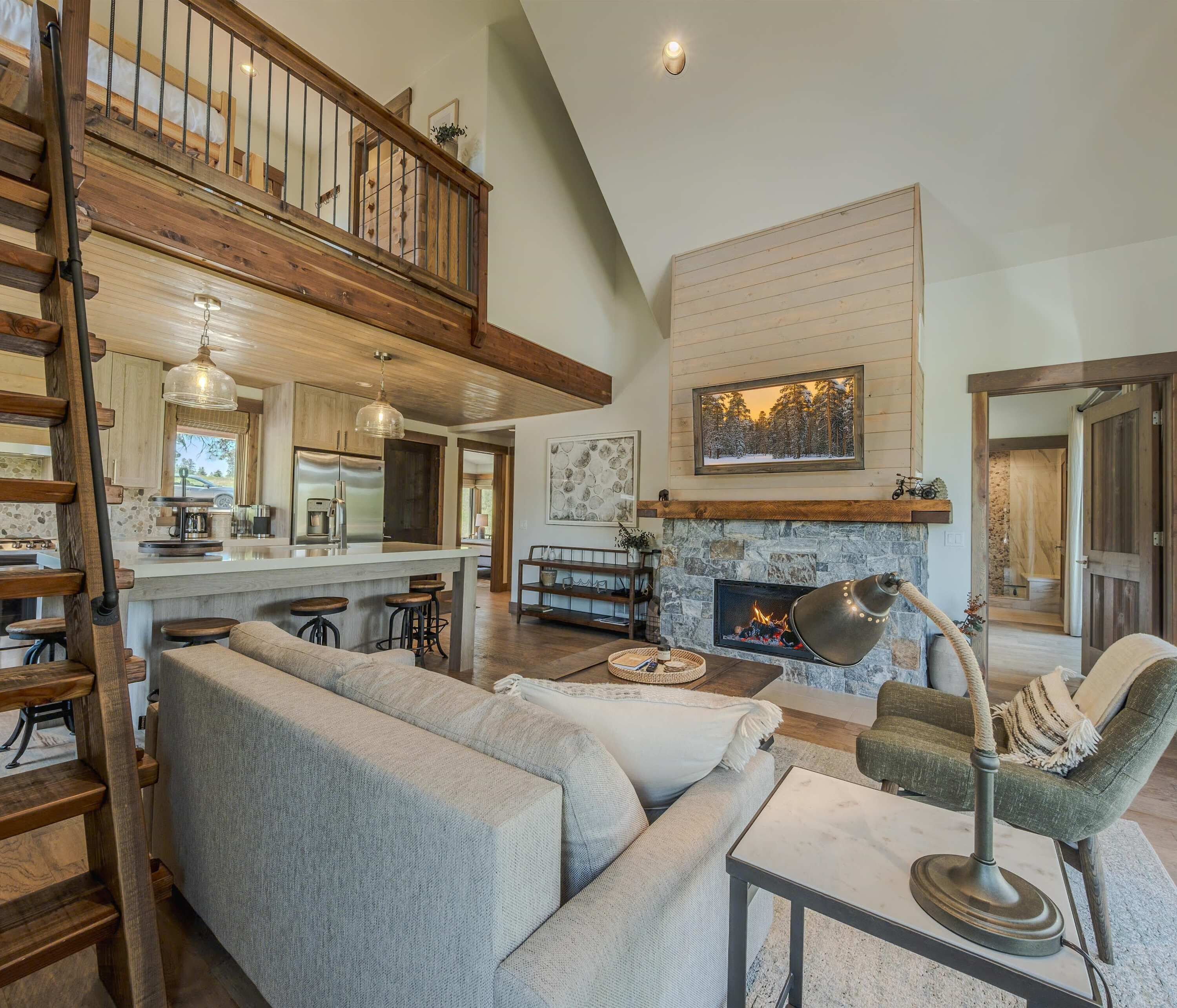 House, Multiple Beds, Hot Tub, Mountain View (Cottage on the 10th Tee) | Living area | 42-inch flat-screen TV with digital channels, fireplace