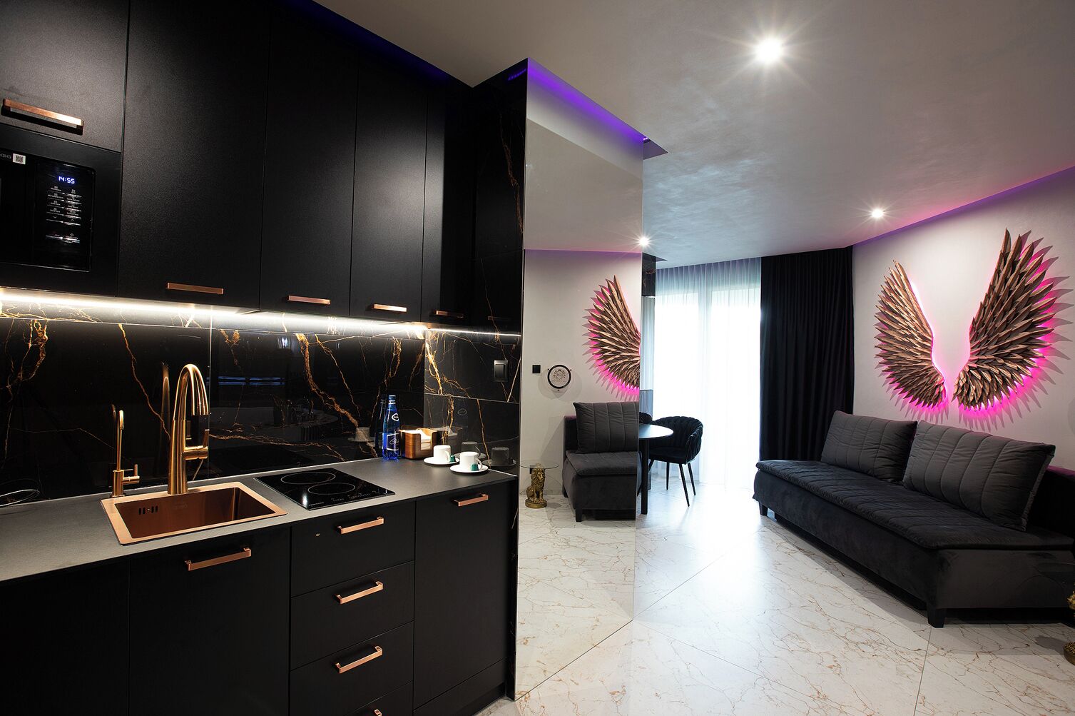 Presidential Apartment | Private kitchen | Full-sized fridge, microwave, stovetop, dishwasher