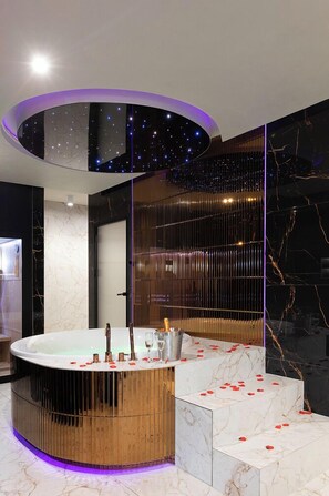 Presidential-lejlighed | Strygejern/strygebræt, gratis Wi-Fi, sengetøj