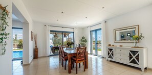 Dining - Elegant and modern villa with private pool (Cala D'or (Santanyi))