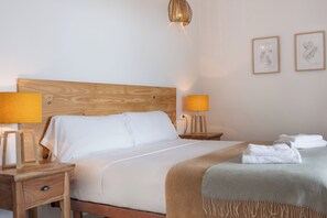 3 bedrooms, in-room safe, iron/ironing board, travel crib - Elegant and modern villa with private pool (Cala D'or (Santanyi))