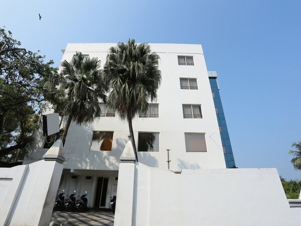 House | Reception - Super Townhouse Prince Palace (Thiruvananthapuram)