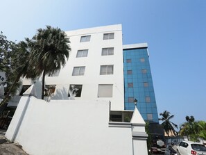 House | Reception - Super Townhouse Prince Palace (Thiruvananthapuram)